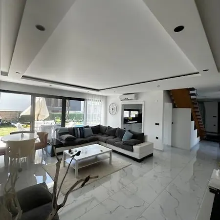 Private Pool For Daily Rent In