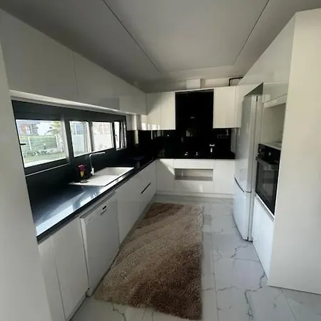 Villa Private Pool For Daily Rent In *