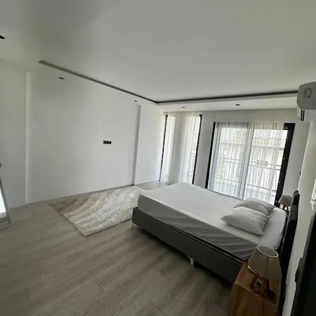 别墅 Private Pool For Daily Rent In *