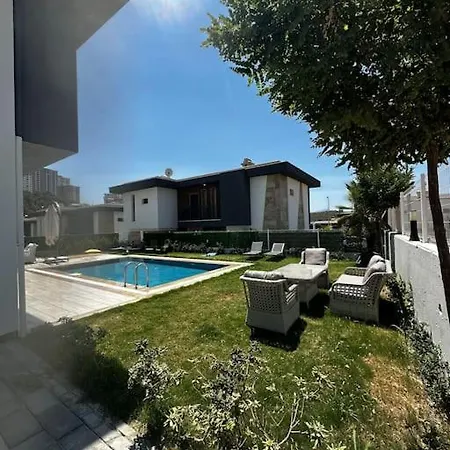 Private Pool For Daily Rent In *